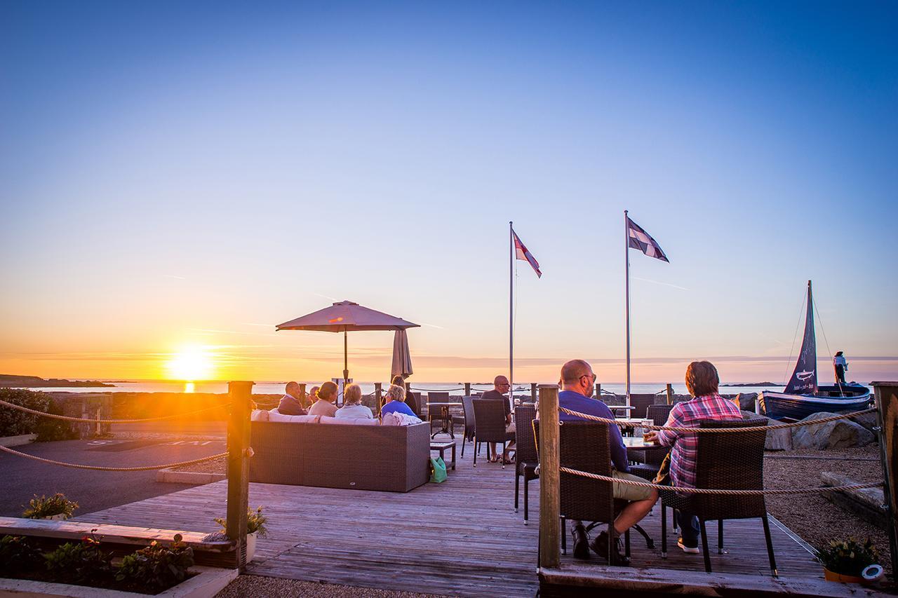 Driftwood Inn Saint Saviour Restaurant photo